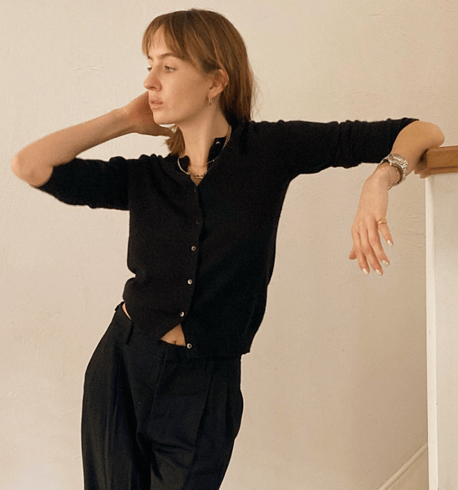 Estilo femenino con detalles masculinos