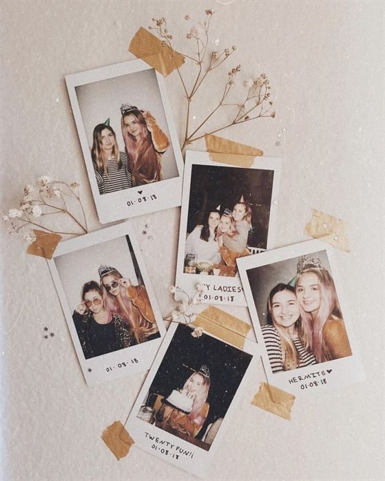 Decoración con fotos instax pegadas a la pared y acompañadas con luces