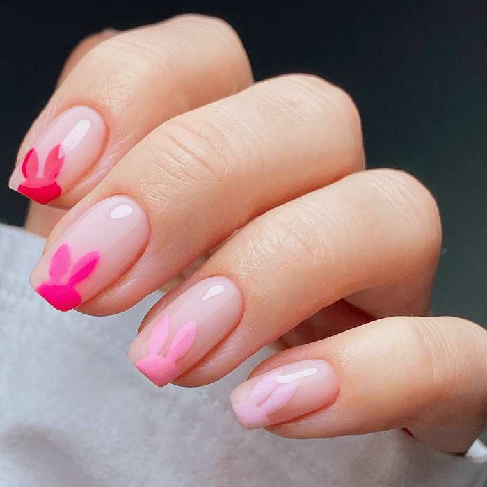 uñas con diseño de orejitas de conejo