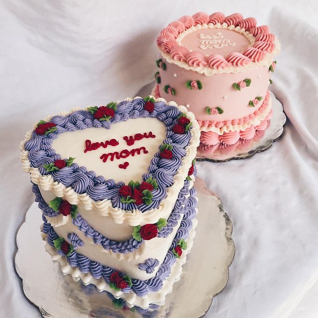 Pastel de crema para celebrar a mamá; 15 Pasteles para demostrarle a mamá cuánto la amas
