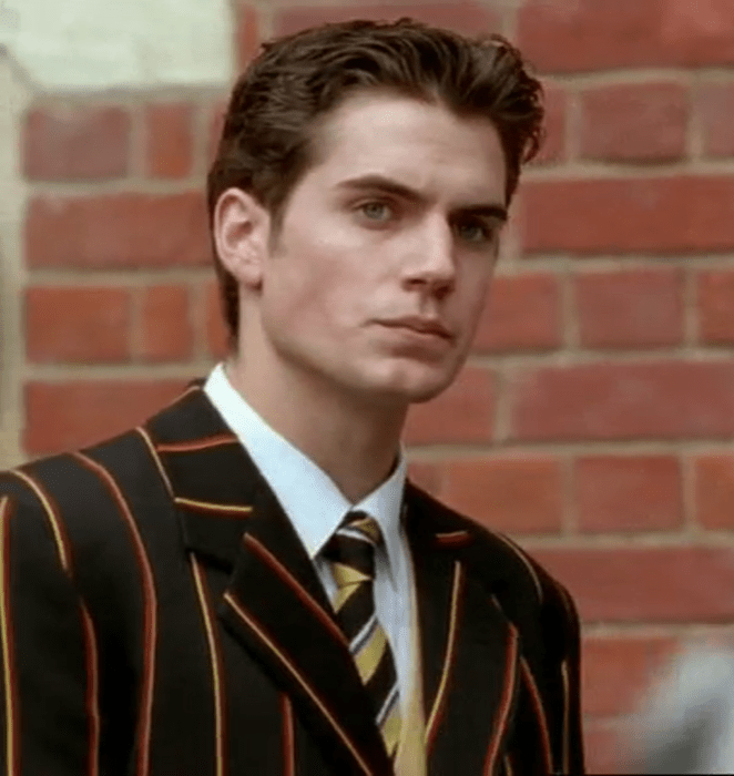 Henry Cavill protagonizando la película Lynley Mysteries