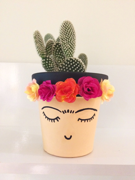 Maceta decorada con rosas; Ideas para crear tus propias macetas