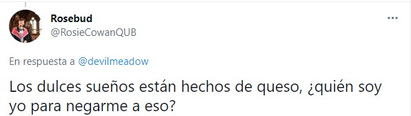 Comentario en twitter sobre una chica a la que le regalaron un queso de 12 kilos