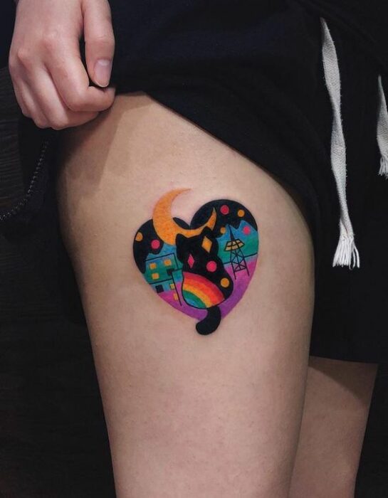 Tatuaje en forma de corazón con mishi dentro; Tatuajes para llevar a mishi siempre contigo