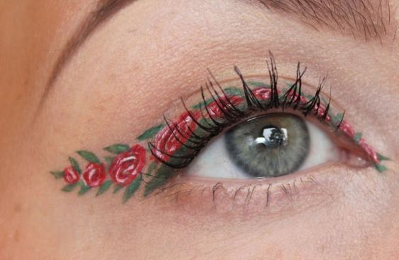 Delineado con rosas rojas; Delineados con flores para una mirada llena de color