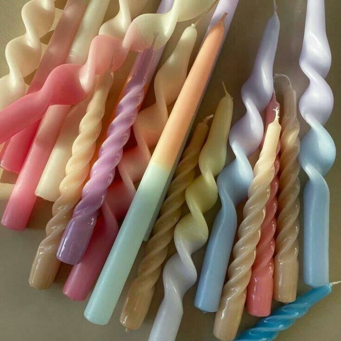 Velas de colores y diferentes formas