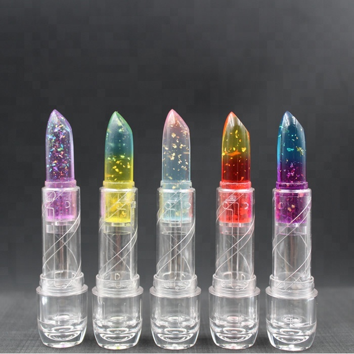 labial translúcido en tonos opacos; 12 Labiales bonitos que merecen tener un espacio en tu tocador