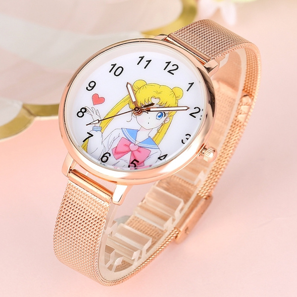 Reloj de mano con diseño de Sailor Moon; 13 Accesorios chulísimos que sí o sí te mereces