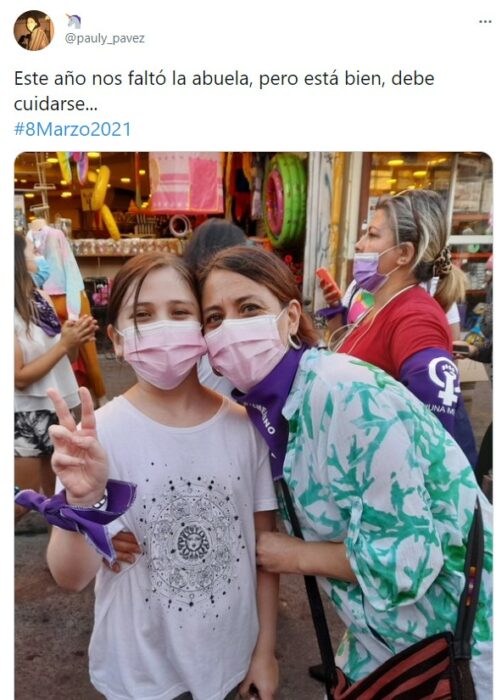 Comentarios en twitter de mujeres marchando el día internacional de la mujer 2021