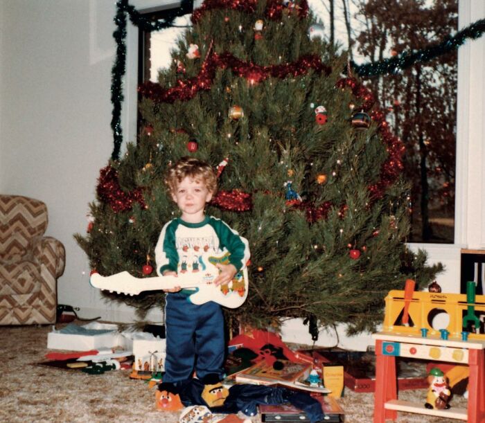 Justin Timberlake cuando era niño posando para una fotografía