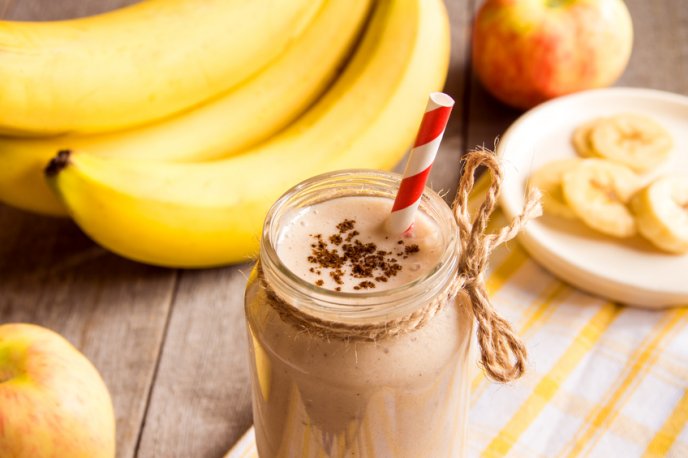 Batido de plátano con canela para la cena