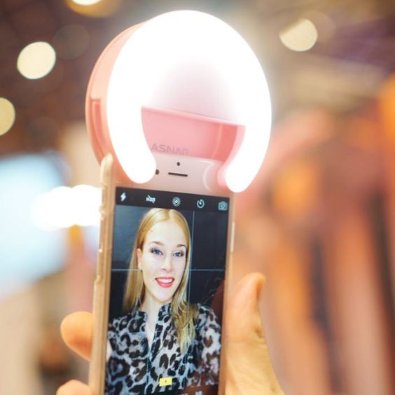 Aros de luz para celular en color rosa