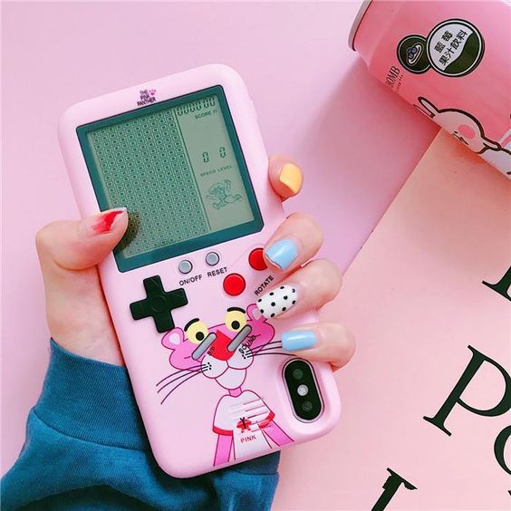 Caratula para celular con videojuegos integrados
