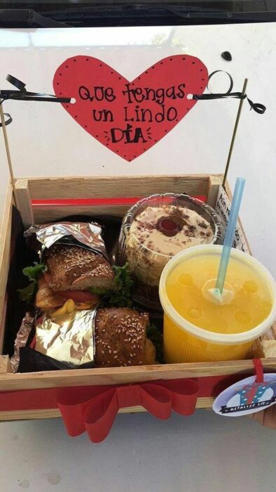 Cajita de desayuno sorpresa