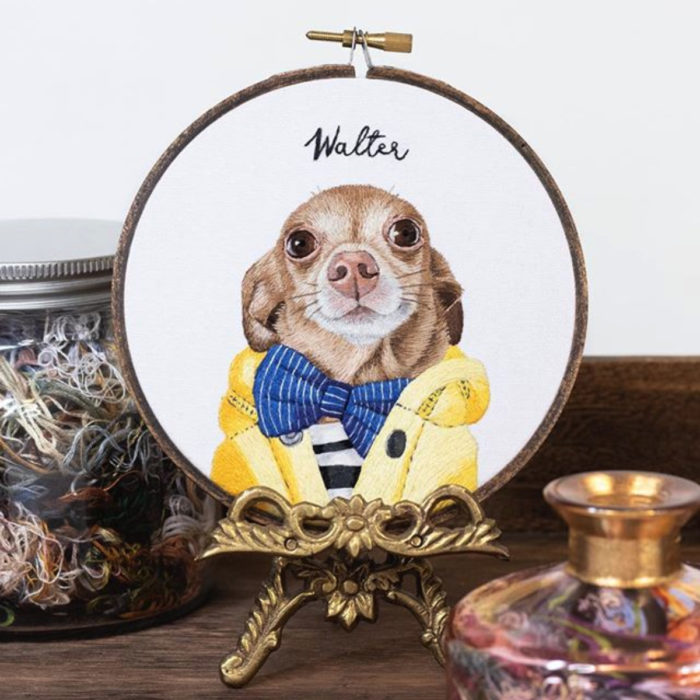 Bordado de perro chihuahua