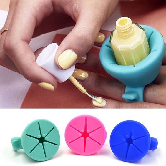 Artículo de goma para sostener esmalte