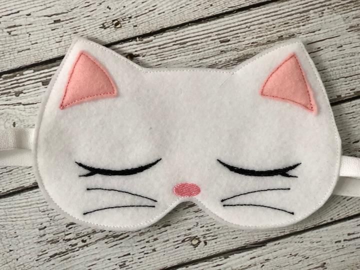 Antifaz para dormir en forma de gatito