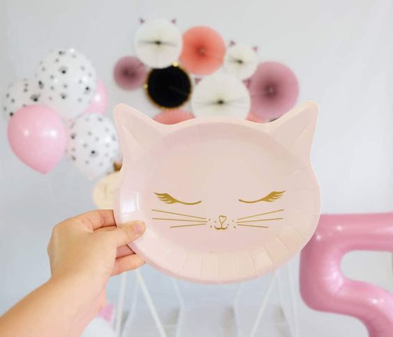 Plato desechable en forma de gato