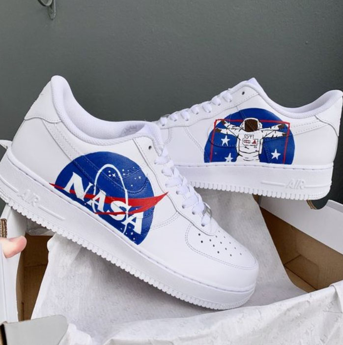 Tenis para chica, pintados a mano con diseño de la NASA