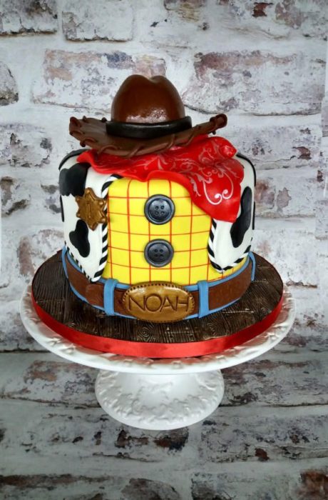 Pastel decorado, inspirado en Woody de la película de Toy Story