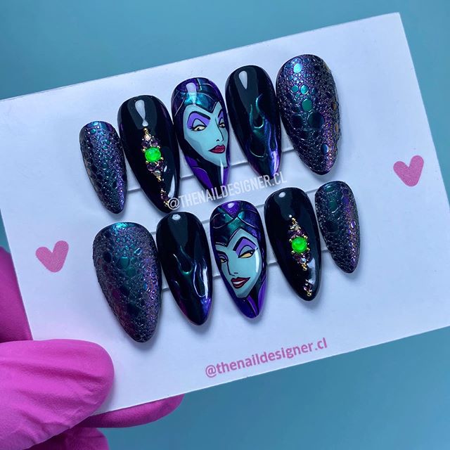 Uñas de Maléfica