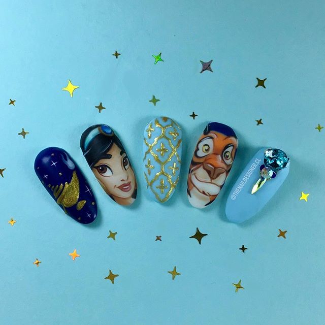 Uñas de Jasmín de Aladino