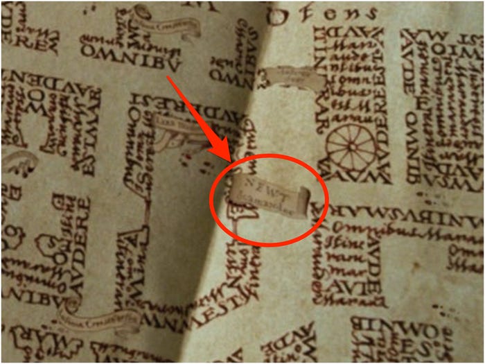 Mapa del merodeador en el que aparece Newt Scamander en las películas de Harry Potter 