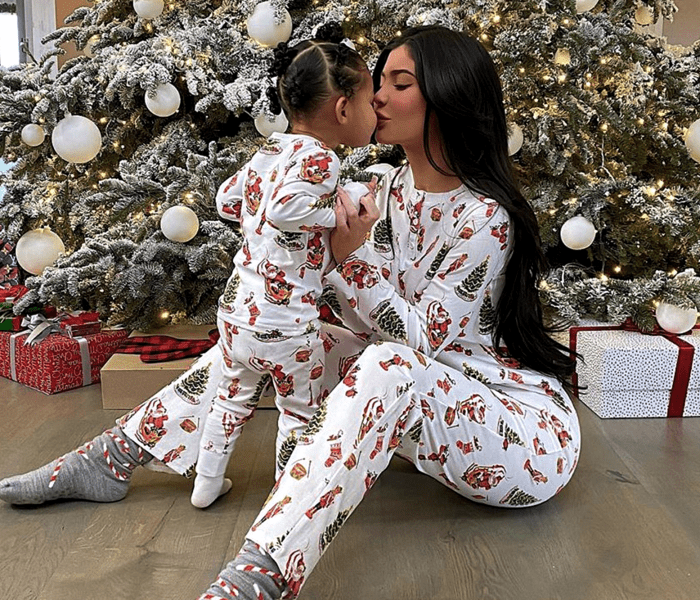 kylie jenner y su hija stormi webster 