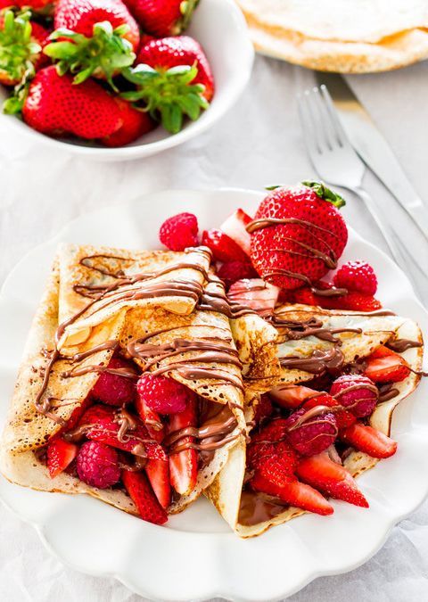 Crepas rellenas de fresas con cajeta; recetas con crepas
