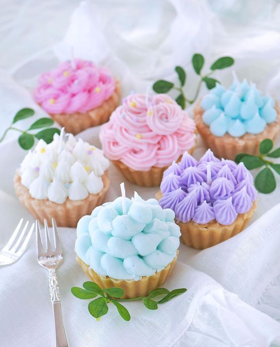 Velas aromáticas en forma de cupcakes; Tutoriales para hacer tus propias velas aromáticas