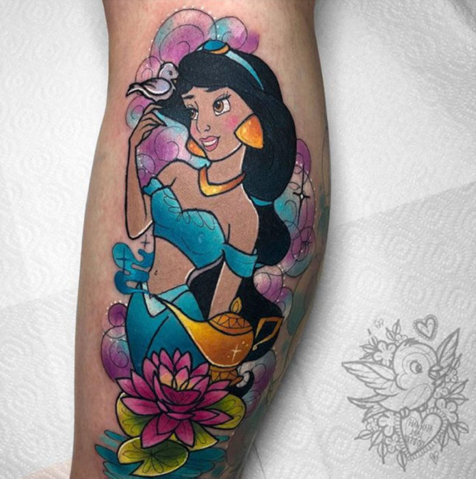 Tatuaje de Hannah Mai inspirado en la princesa Jasmine