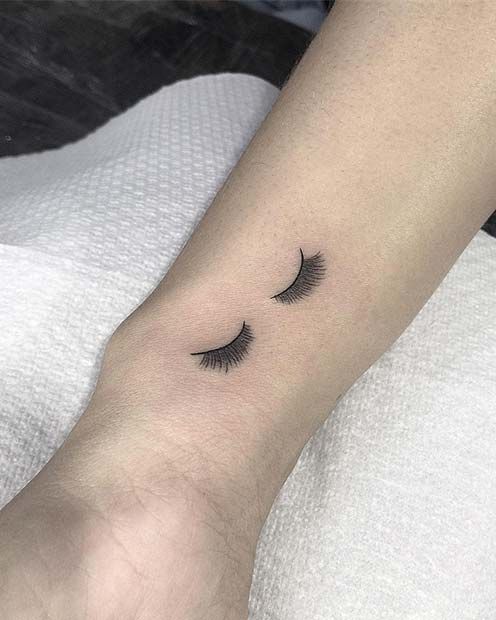 Tatuajes para las amantes del maquillaje
