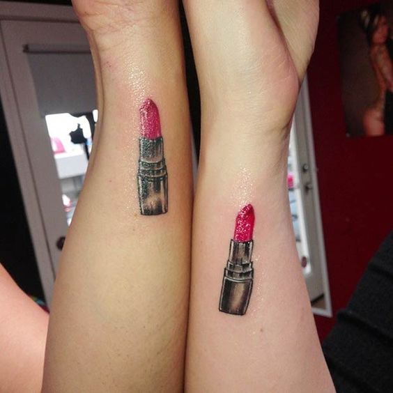 Tatuajes para las amantes del maquillaje