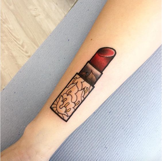 Tatuajes para las amantes del maquillaje