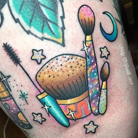 Tatuajes para las amantes del maquillaje
