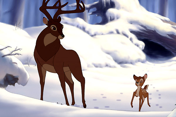 Príncipe del Bosque caminando junto a su hijo Bambi mientras cae la nieve