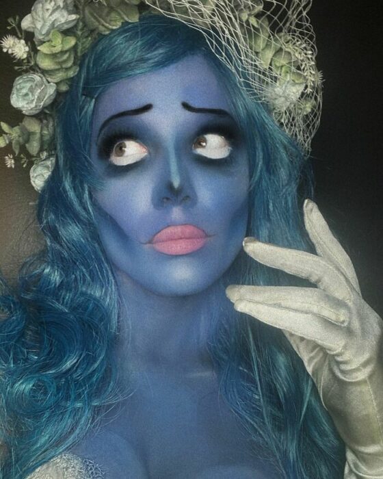 Halsey disfrazada como el cadáver de la novia
