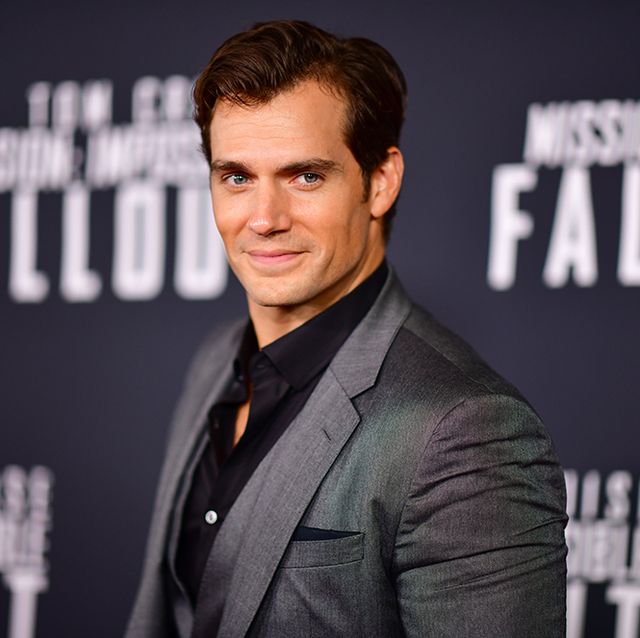 Henry Cavill para la serie The Witcher; galanes de series para maratonear
