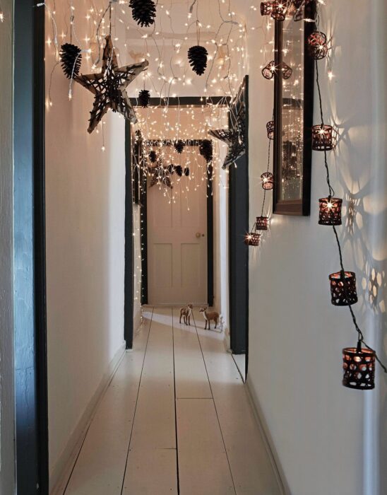 Decoración navideña en negro con dorado