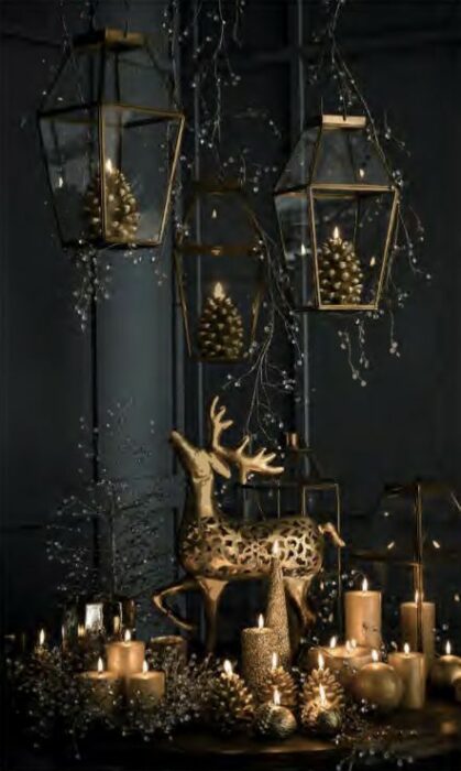 Decoración navideña en dorado y negro