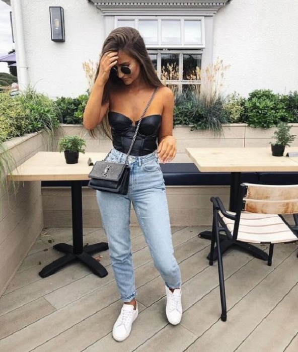 Blusa color negro tipo bustier
