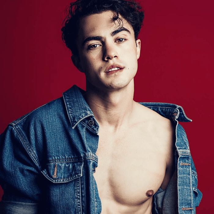 Darren Barnet