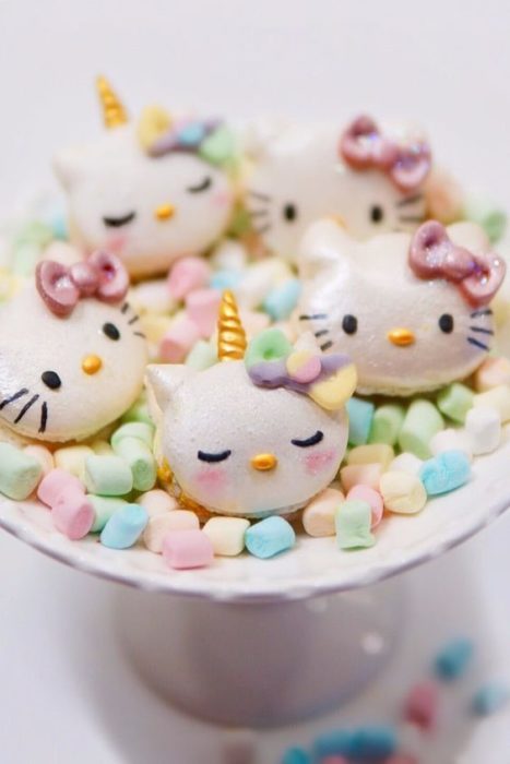 Turrones en forma de Hello Kitty