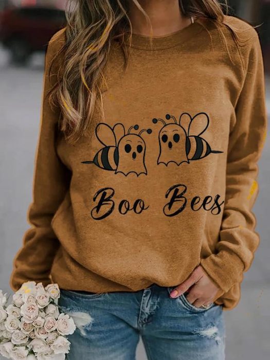 Sudadera inspirada en Halloween con estampado de dos abejitas zombies