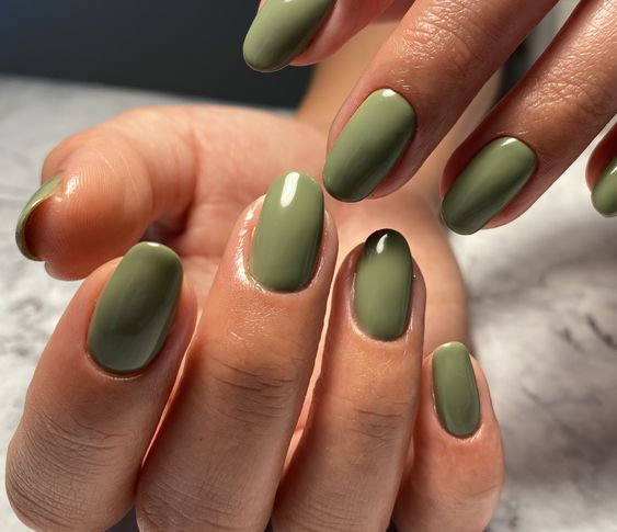 Uñas color verde