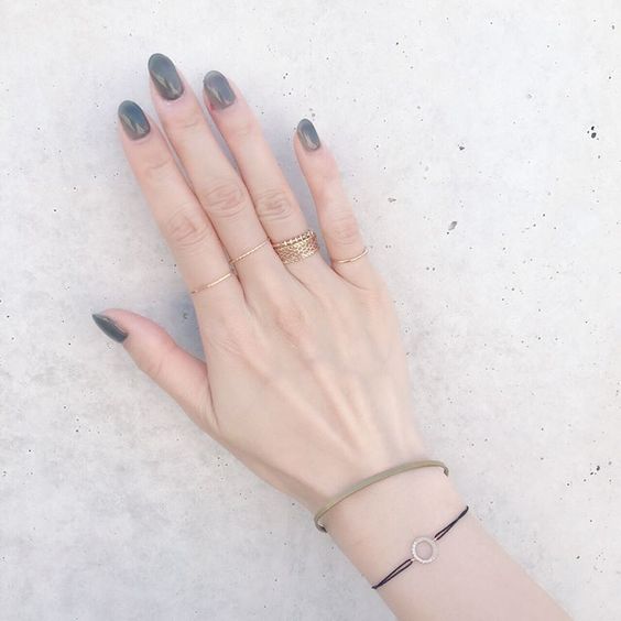Uñas color gris