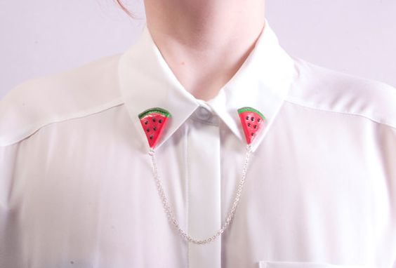 Broche para camisa en forma de sandía