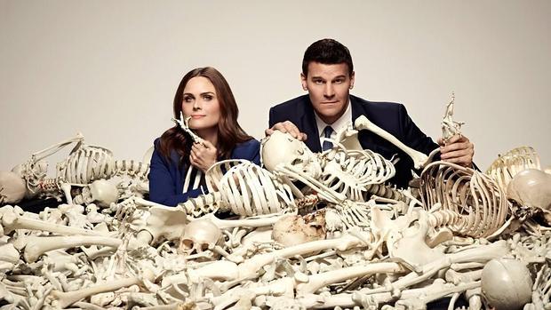  Bones (Huesos)
