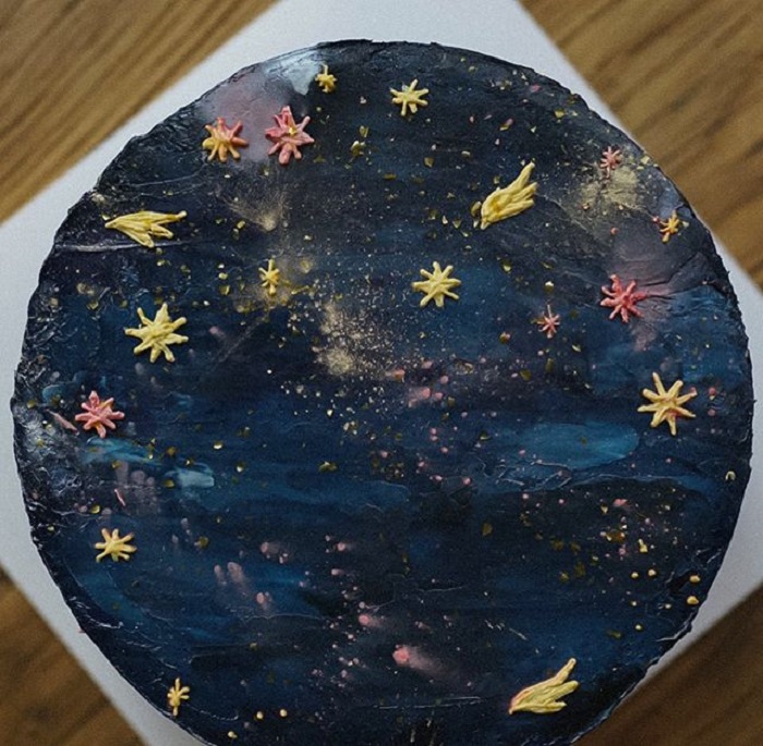 Pastel de la repostera Koike, inspirado en el cielo estrellado