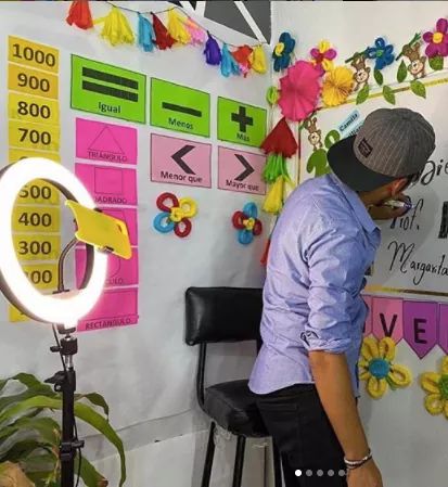 Profesores adaptan su casa para clases virtuales